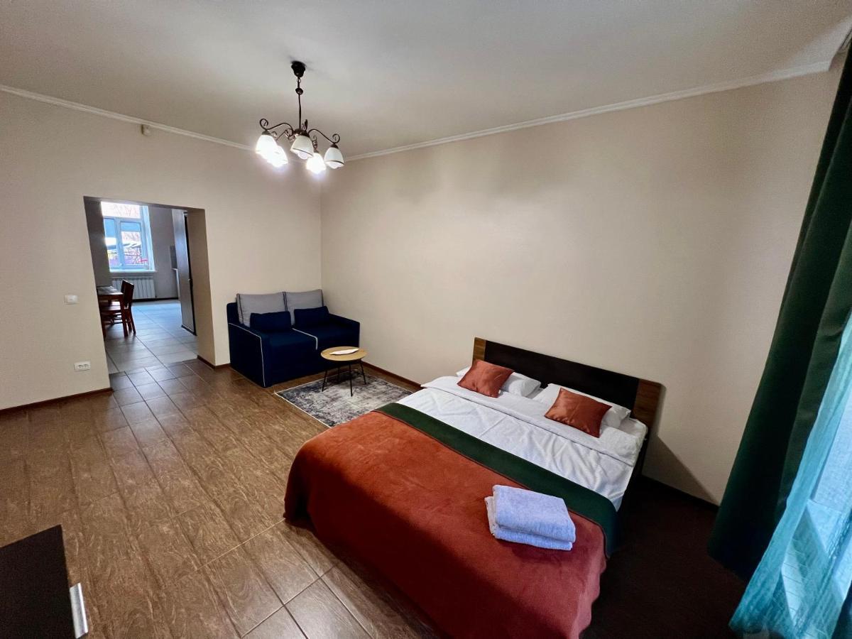 Old City Apartment With Parking Lemberg Exterior foto